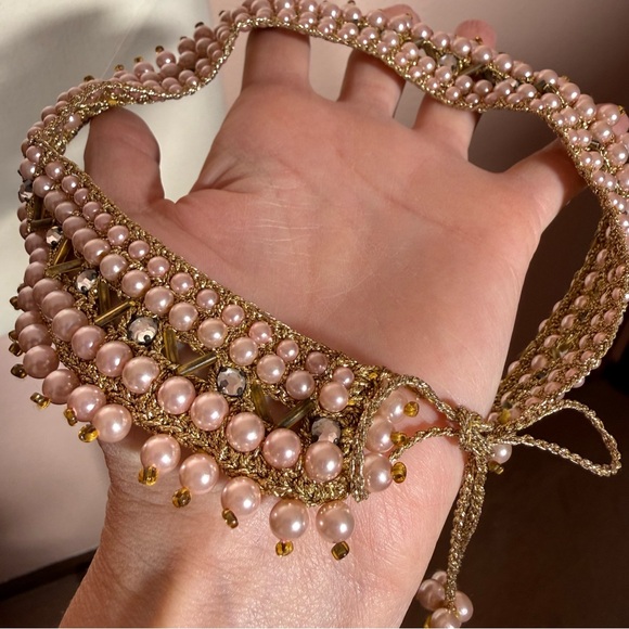 Vintage 1940’s Art deco Pink glass pearl Gold crochet Peter Pan collar with ties - Picture 6 of 17